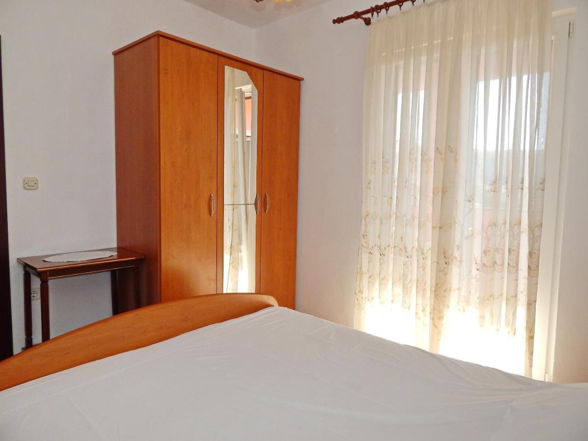 Apartments Luce - Family Friendly & Parking Pag Town Εξωτερικό φωτογραφία