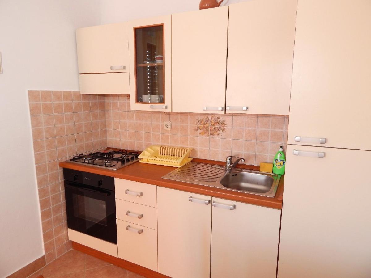 Apartments Luce - Family Friendly & Parking Pag Town Εξωτερικό φωτογραφία