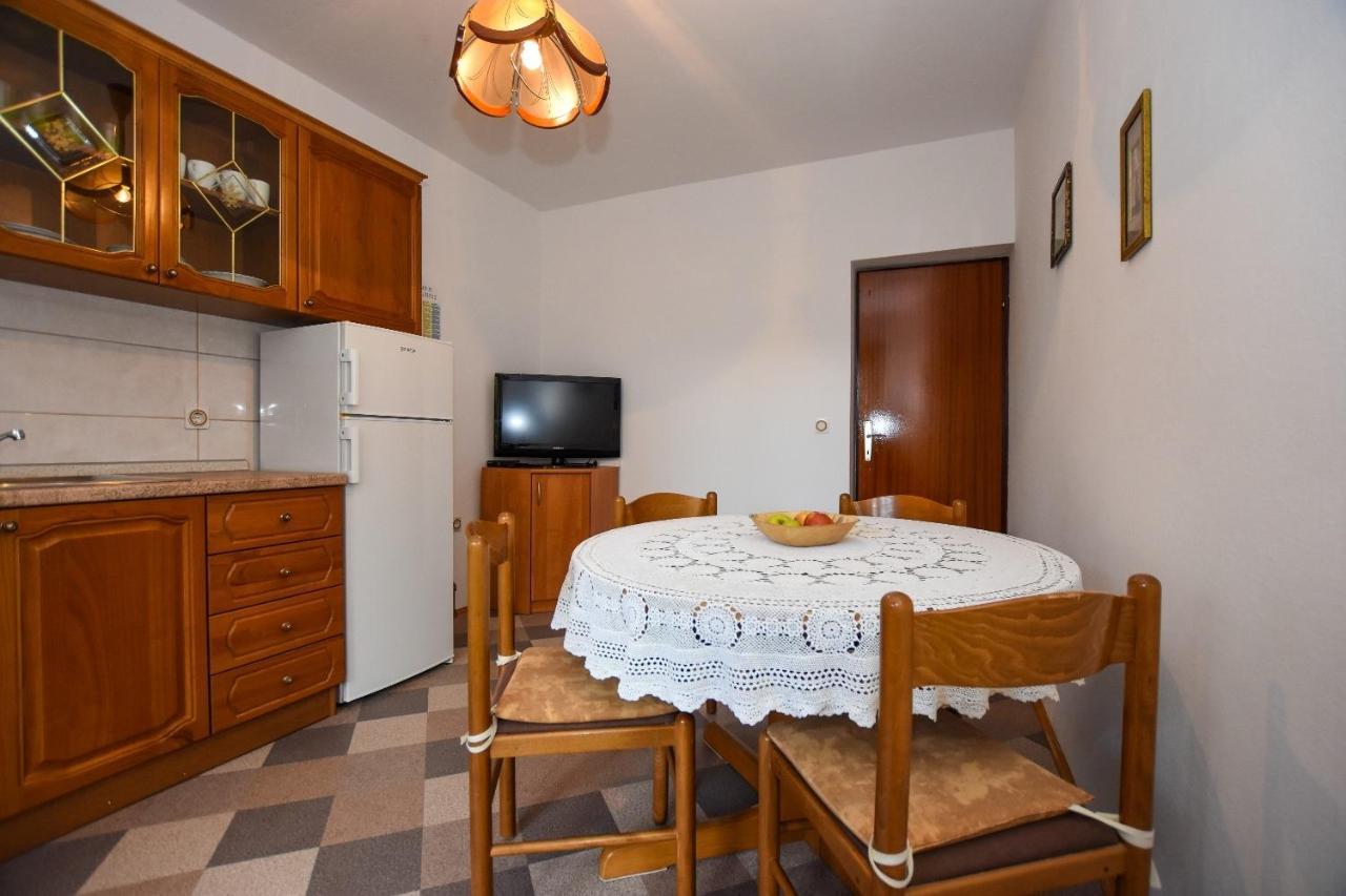 Apartments Luce - Family Friendly & Parking Pag Town Εξωτερικό φωτογραφία